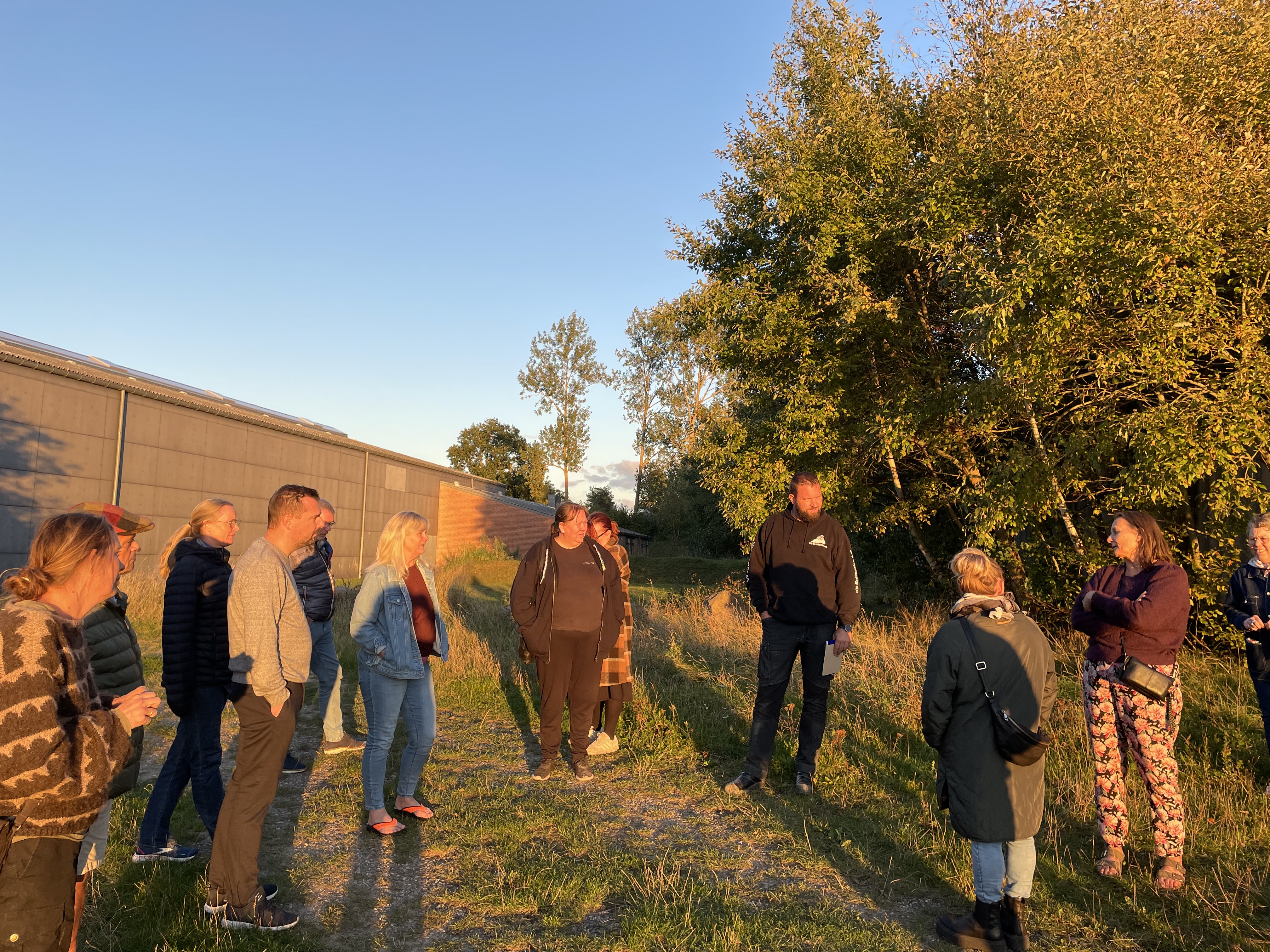 Mødet blev afsluttet med en byvandring rundt i Skuldelev.