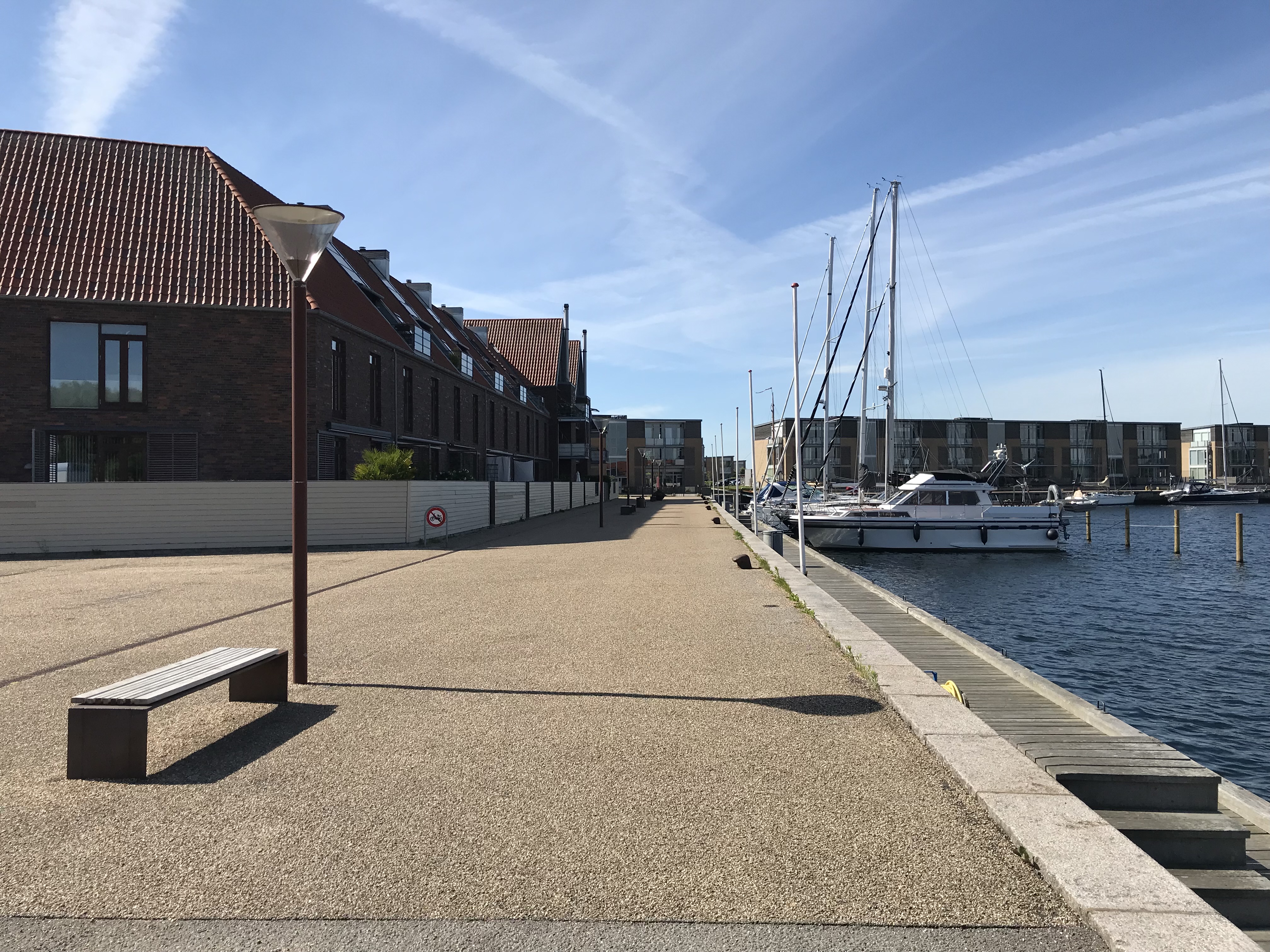 Billede af Kajen foran Amsterdamhusene